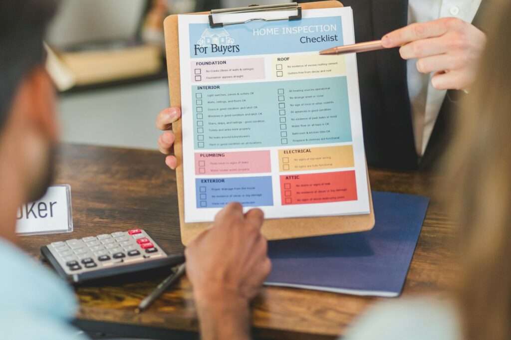 A checklist on a clipboard showing essential items for vehicle towing. — prepare vehicle for towing