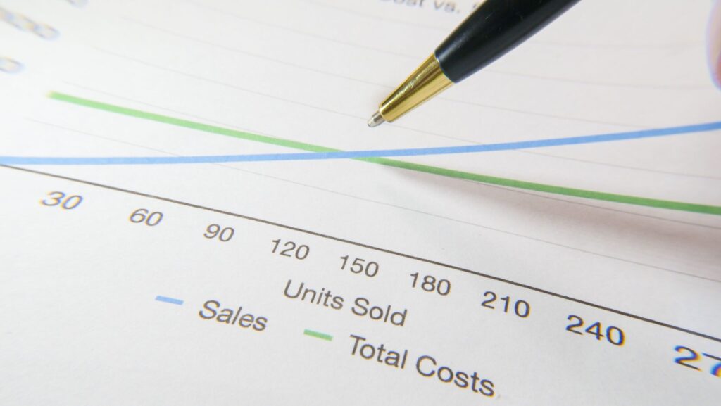 A comparison chart showing local vs. national towing costs. — local towing service Las Vegas