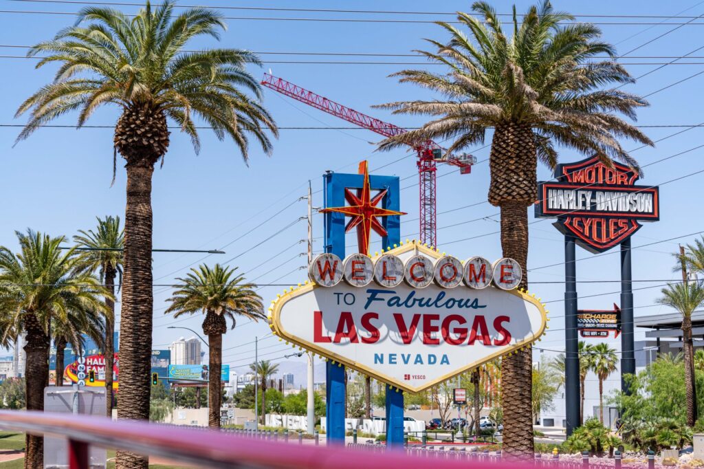 Essential Roadside Checklist for Las Vegas Drivers