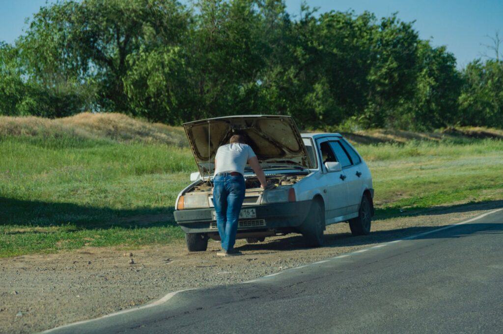 Vehicle Breakdown Documentation: Essential Photos to Take